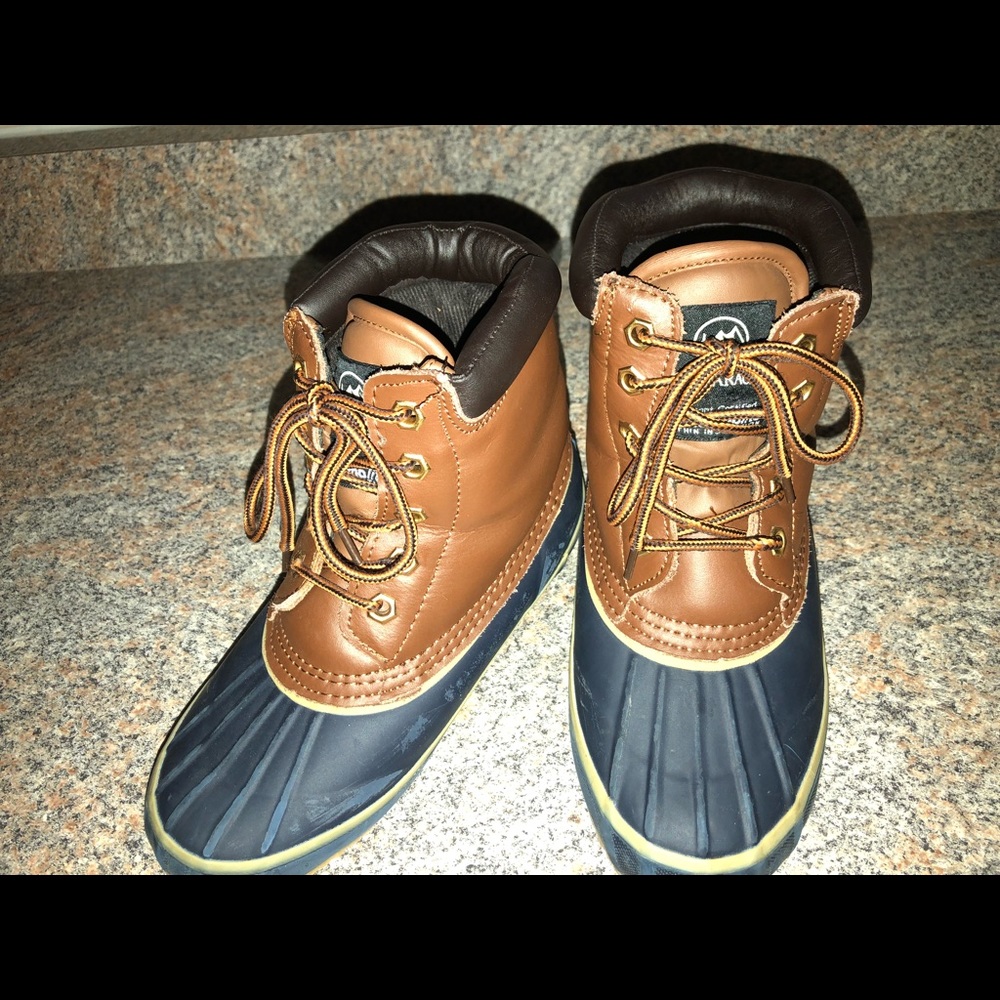 TAMARACK Duck boots